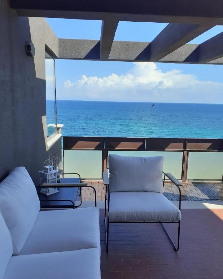 Attico Suite Spiaggia บารี ภายนอก รูปภาพ